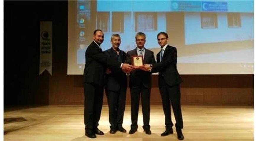 Arapgirde “Eğitim Her Engeli Aşar” Konulu Konferans Düzenlendi
