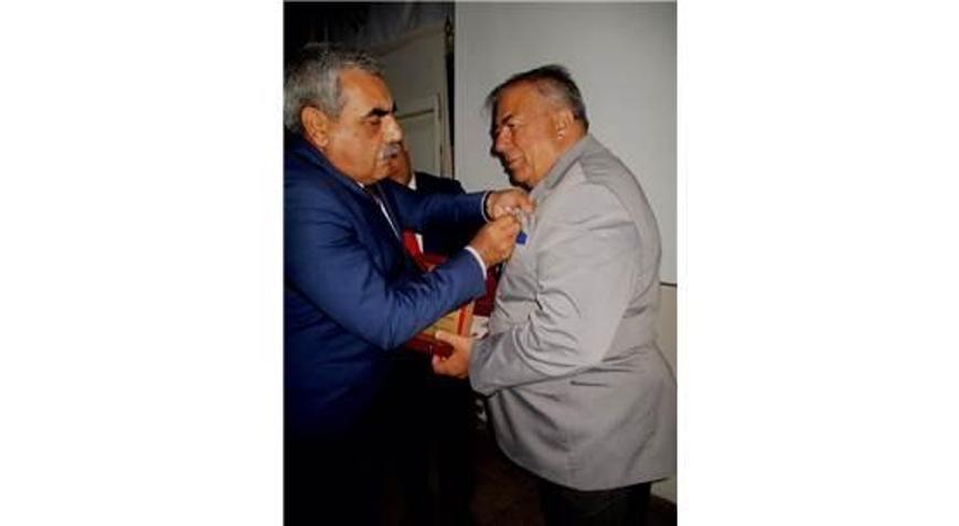 Türkiye - Azerbaycan Dev Kardeşlik Ve Candaşlık Projesi Kapsamında Prof. Dr. İbrahim Özteke İki Madalya