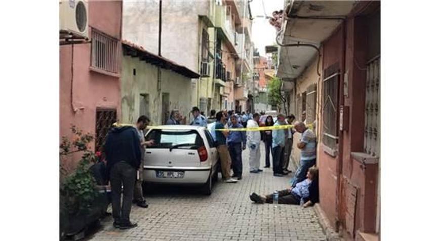Cinnet Geçiren Baba Karısını Ve 5 Yaşındaki Kızını Öldürdü