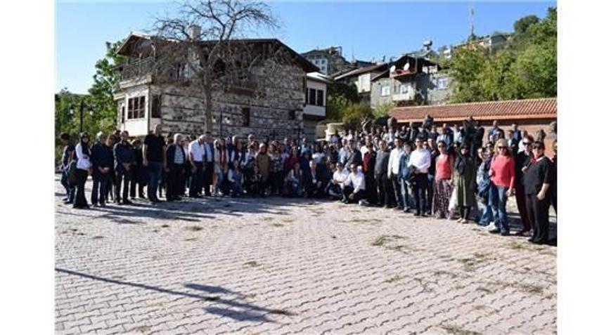 Uluslararası Tıbbi Aromatik Ve Boya Bitkileri Sempozyumu Sona Erdi