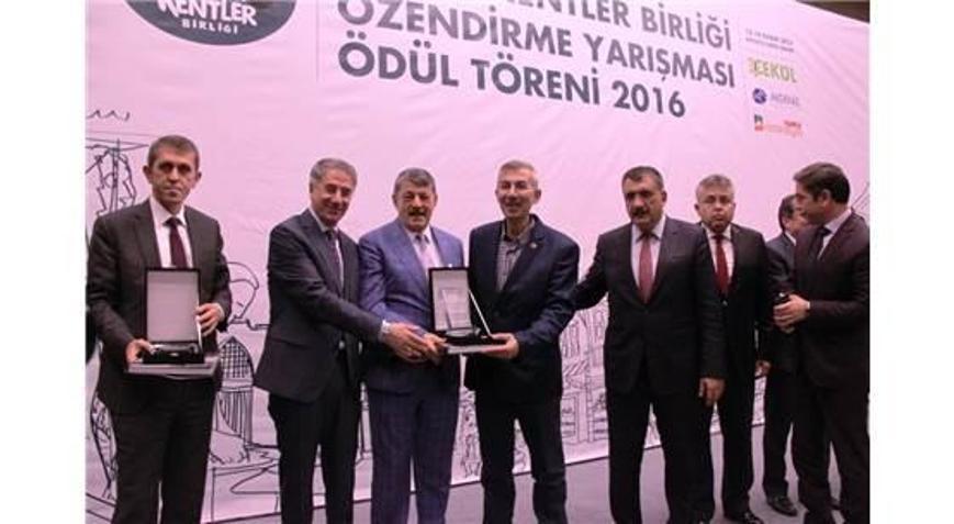 Arapgir Belediyesine Başarı Ödülü
