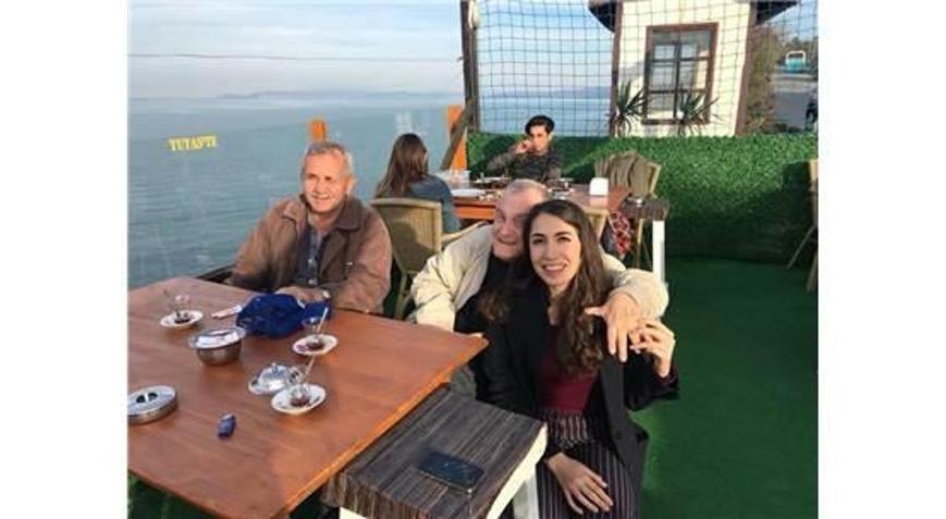 Kızılay Huzurevi Sakinleri Güneşin Tadını Çıkardılar