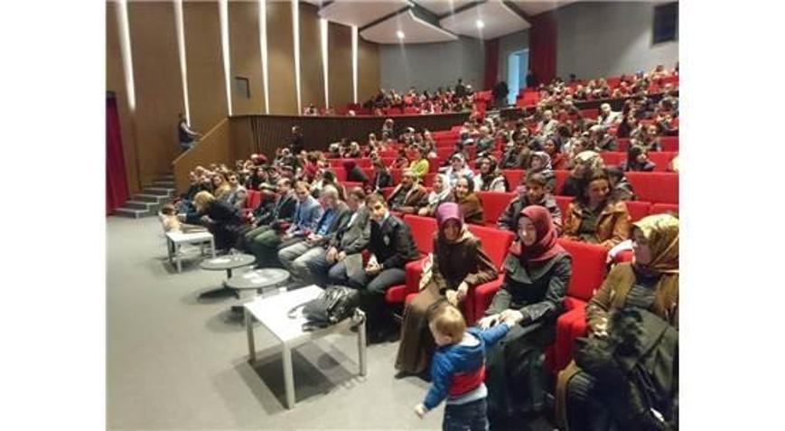 Arapgirde “Sevgi Engel Tanımaz” Konulu Konferans