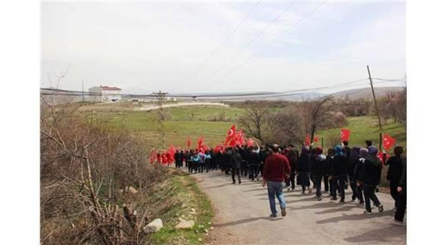 Malatyada Öğrenciler Mehmetçik İçin Yürüdü