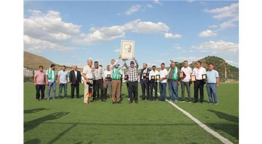 Arapgirde Futbol Turnuvası Renkli Görüntülere Sahne Oldu
