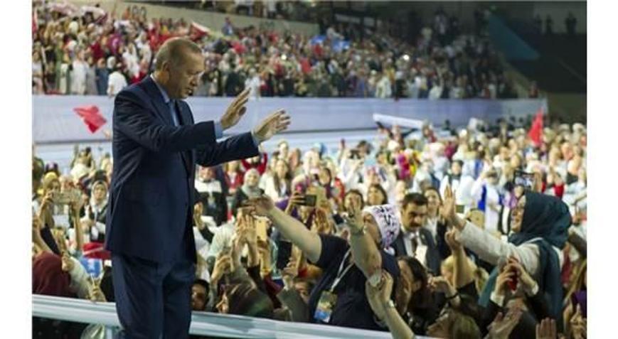 Cumhurbaşkanı Erdoğan: Bu Kongrelerle Birlikte İnşallah 2019 Yerel Seçimlerine Hazırlık Startını Veriyoruz