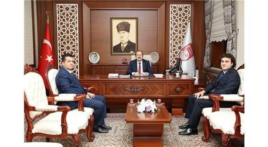 Üstün Başarılı Genç Bilim İnsanı Doç. Dr. Kahveci, Vali Ali Hamza Pehlivanı Ziyaret Etti