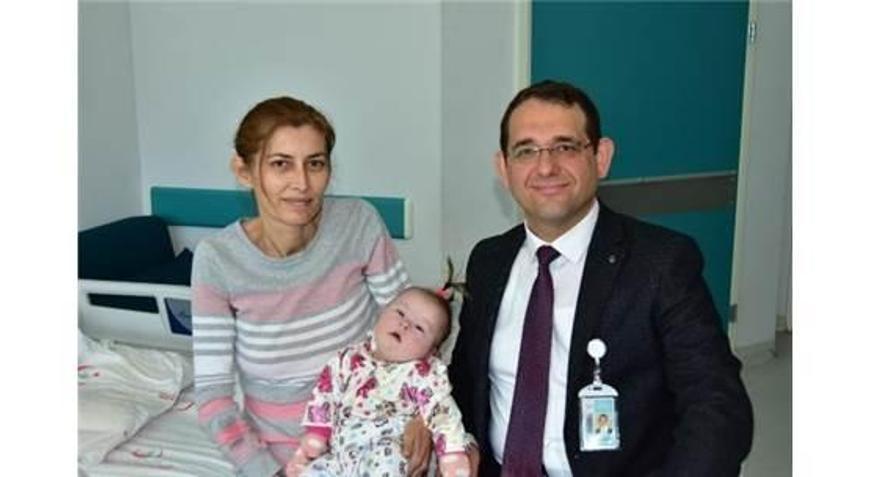 Down Sendromlu Bebeğe Kalp Ameliyatı