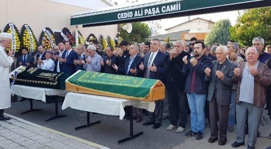 Motosiklet kazasında ölen iş insanı toprağa verildi