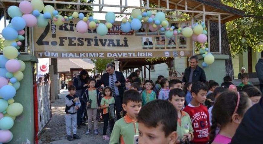 Bigadiçte Kitap Festivali büyük ilgi gördü