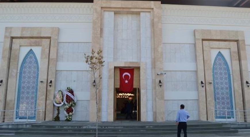 Sabiha Gökçen Havalimanı Camii hizmete girdi