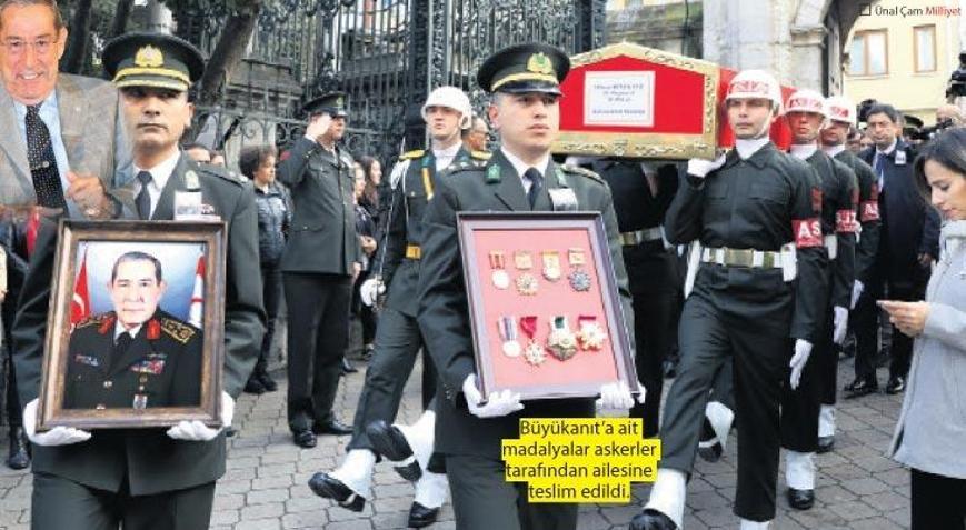 Büyükanıt, askeri törenle uğurlandı