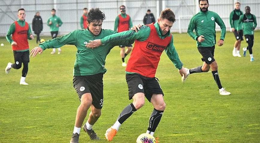 Konyaspor 4 eksikle çalıştı