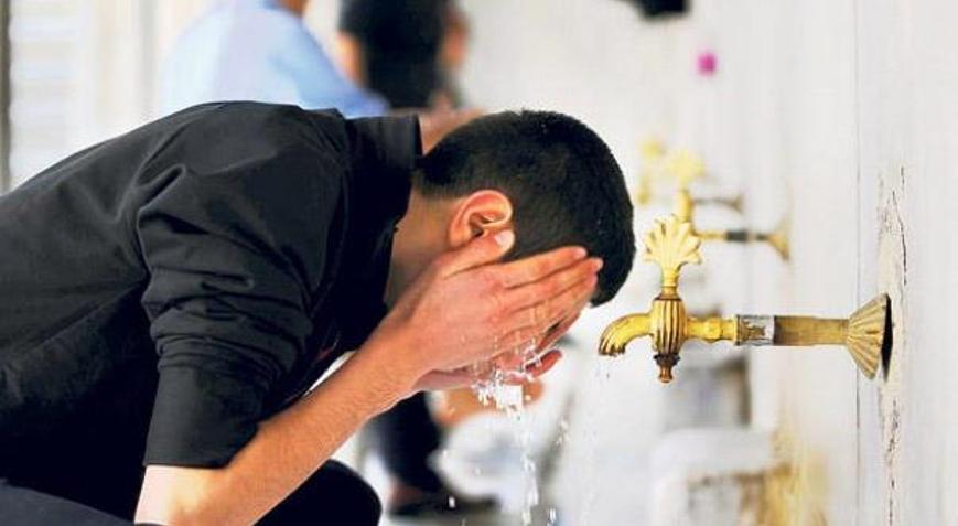 Abdest nasıl alınır Abdestin farzı kaçtır İşte adım adım abdest alımı...