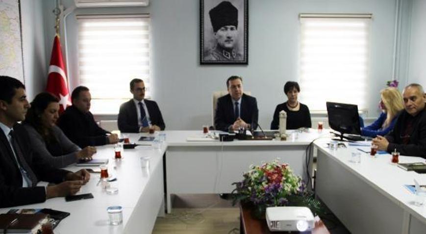 Dinarda bağımlılıkla mücadele toplantısı yapıldı