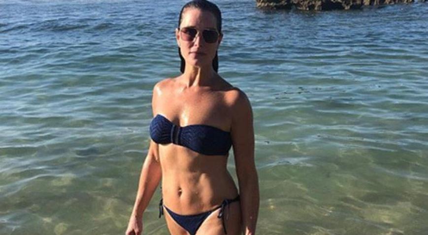Brooke Shieldsdan bikinili poz
