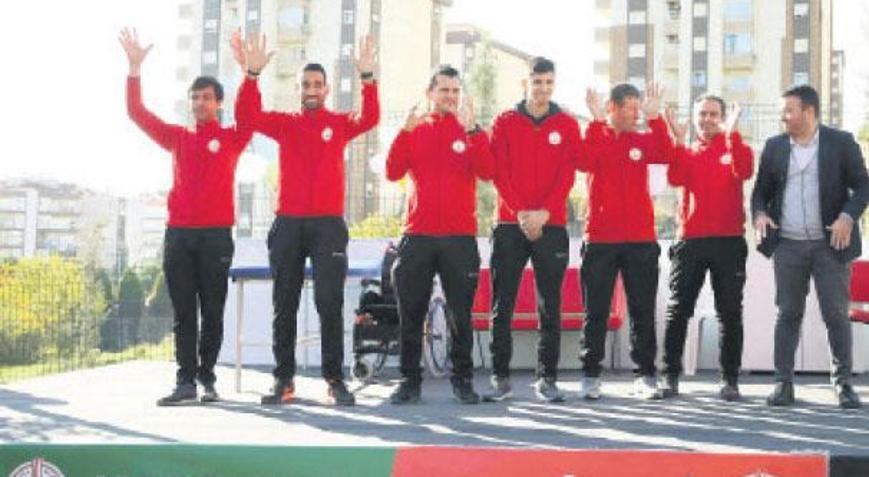 Karşıyakanın sessiz şampiyonları