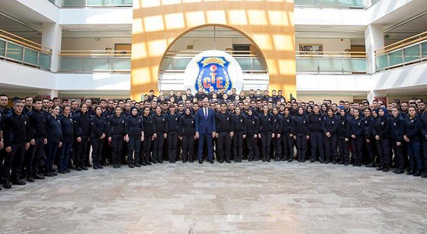 Bakan Gülden, cezaevi personeline teşekkür