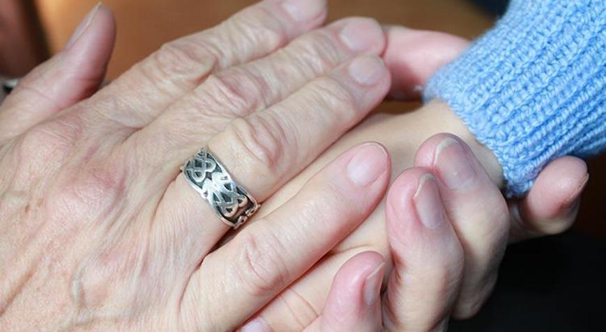 Parkinson hastalarına “beyin pili” umudu