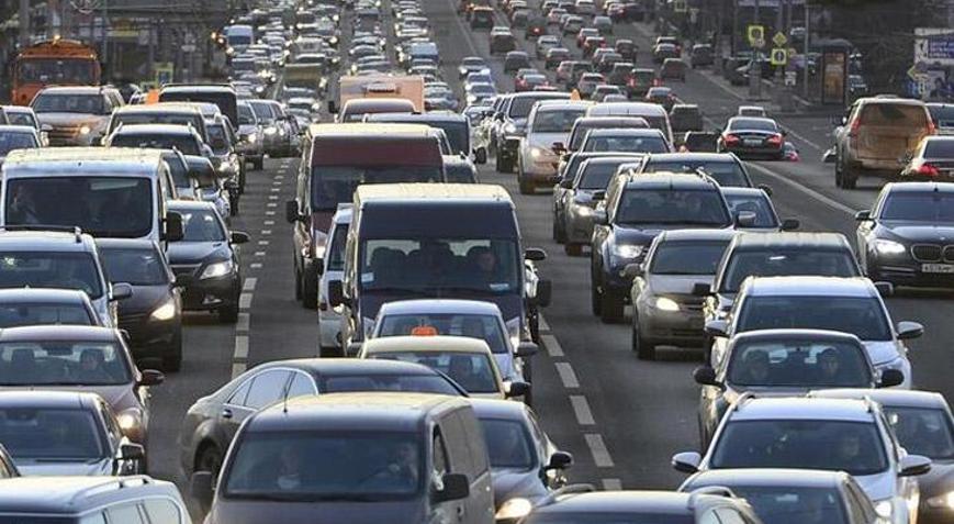 Özel araçla şehirler arası seyahat etmek için izin belgesi gerekli mi Şehirler arası seyahat yasakları ne zaman sona erecek, yollar ne zaman açılacak