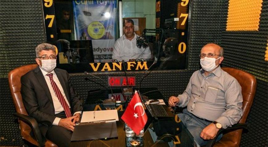 Van Valisi Bilmez; Corona Virüs artık Van sokaklarında