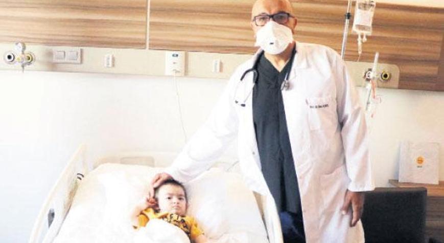 Yaşıtları gibi oynayabilecek