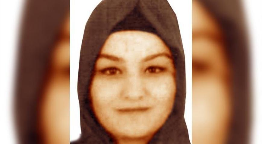 Evden kaçan karısını otomobilde öldürdü