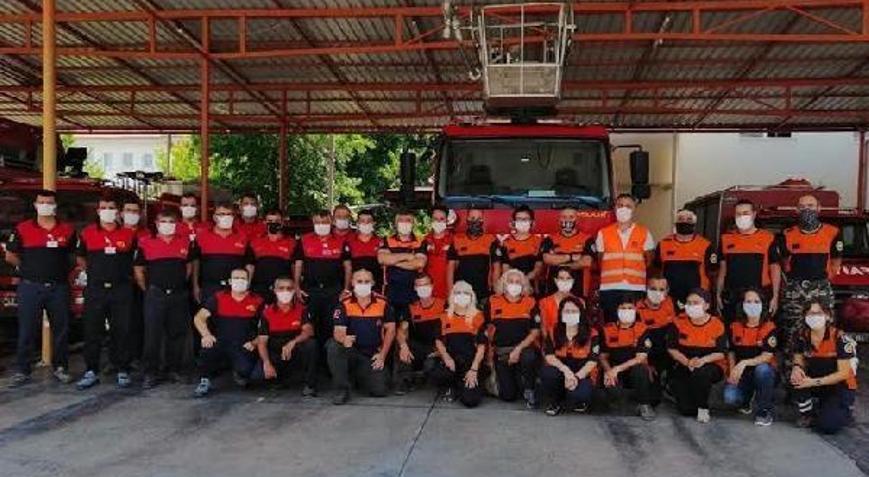 Fethiyede mahalle afet gönüllüleri acil müdahale ekibi göreve hazır