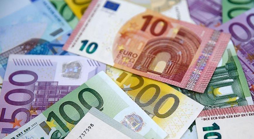 Avro Bölgesi ikinci çeyrekte yüzde 12,1 küçüldü