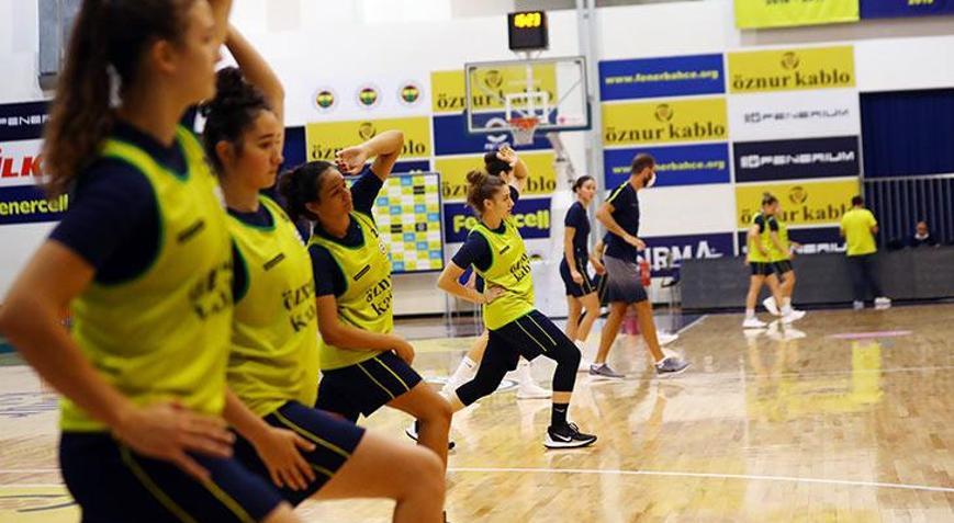 Fenerbahçe Öznur Kablo sezonu açtı