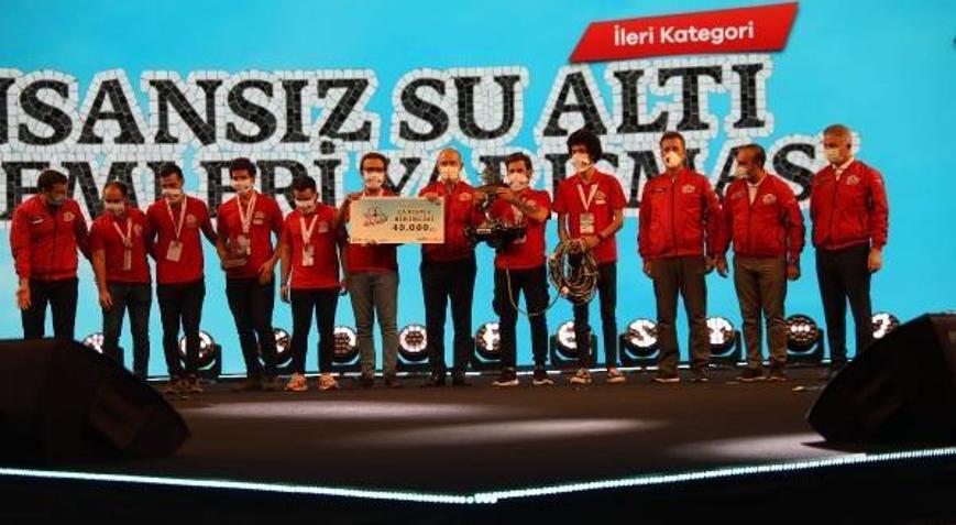 ‘İnsansız su altı sistemleri’ ile Teknofest’te 1’inci oldular