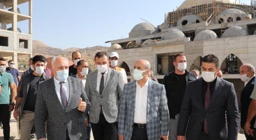 Vali Demirtaş, kentsel dönüşüm çalışmalarını inceledi