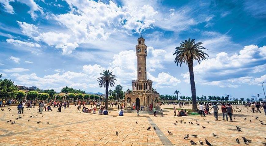 Tarihi yaşatan saat kuleleri