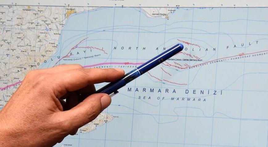 Son dakika... Naci Görür açıkladı: İstanbulda 7.6 büyüklüğünde deprem olacak