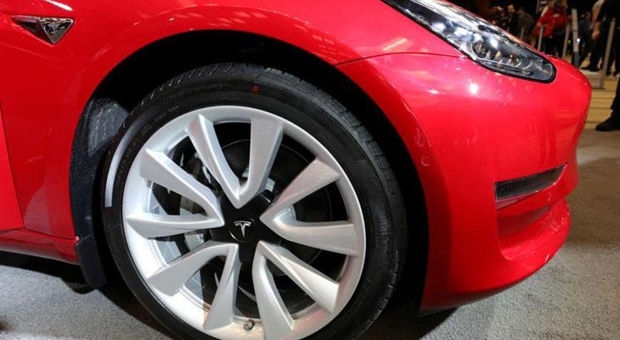 Bitcoin ile Tesla almak mümkün mü