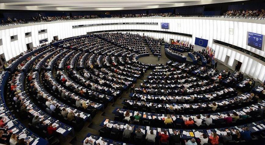 Avrupa Parlamentosu kurtarma fonunu onayladı