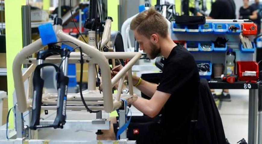 Almanya’da imalat sanayi istihdamı düştü