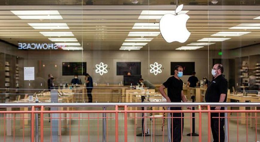 Apple, ABDdeki tüm mağazalarını yeniden açtı