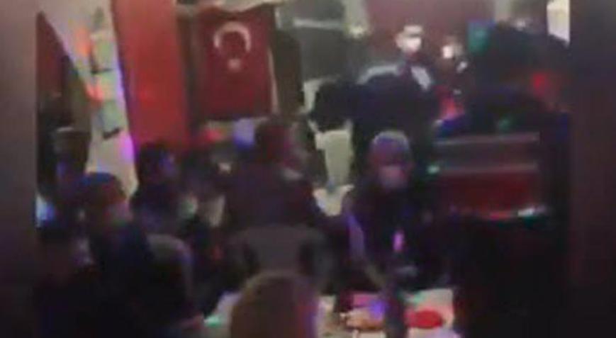 Uşakta akılalmaz görüntü Köy evini müzikhole çevirmişler