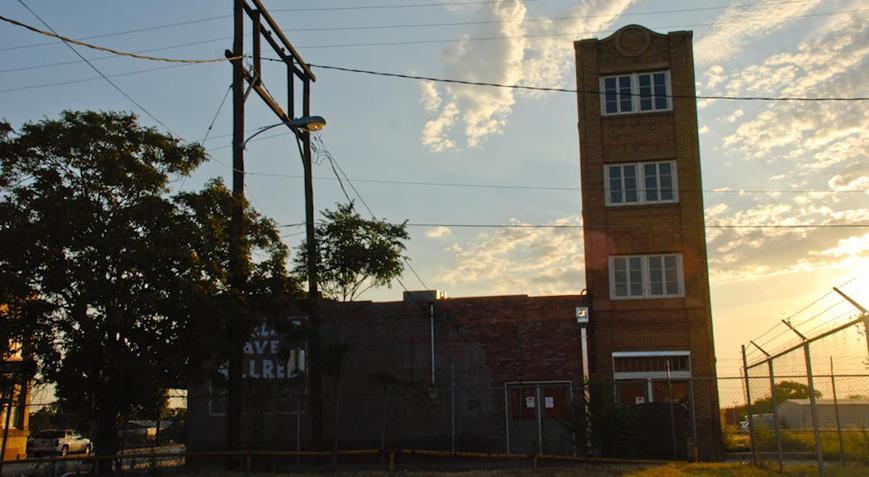 Dünyanın En Küçük Gökdeleni: Newby - McMahon