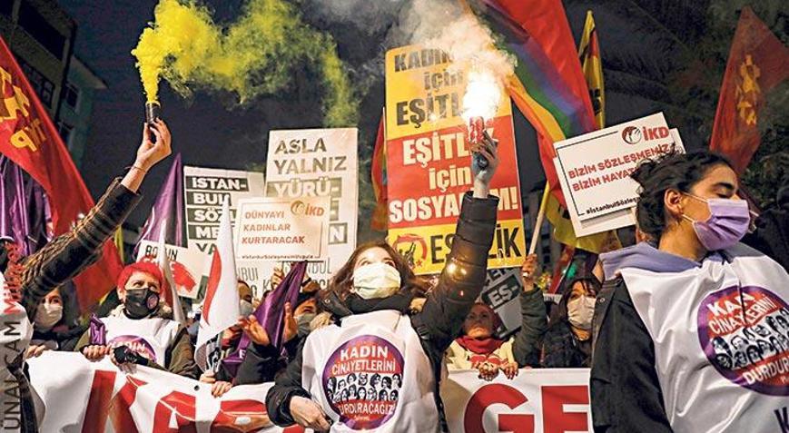 Kadıköy’de İstanbul Sözleşmesi protestosu