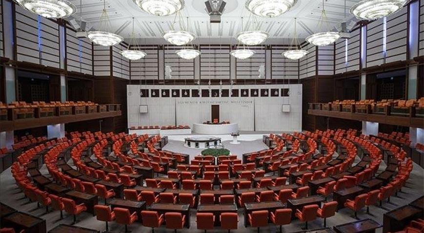 Eski vekillerden emekli amirallere destek bildirisi