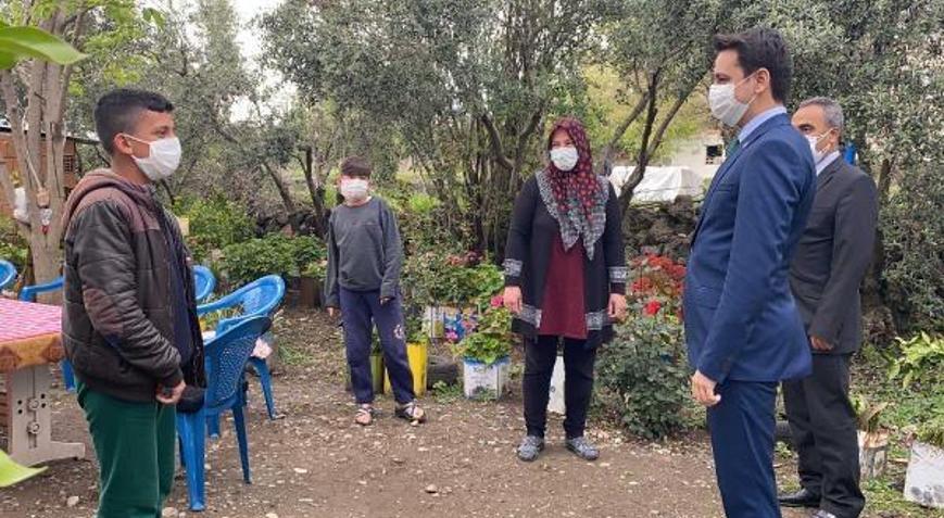 Kaymakam Kahraman, yetim ve öksüz çocukların isteklerini yerine getirdi