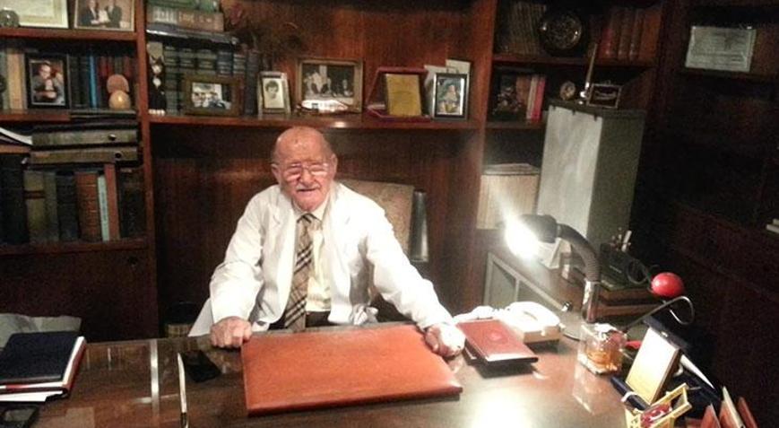 92 yaşındaki emekli doktora akılalmaz tuzak Bavul içinde 10.6 milyon dolar