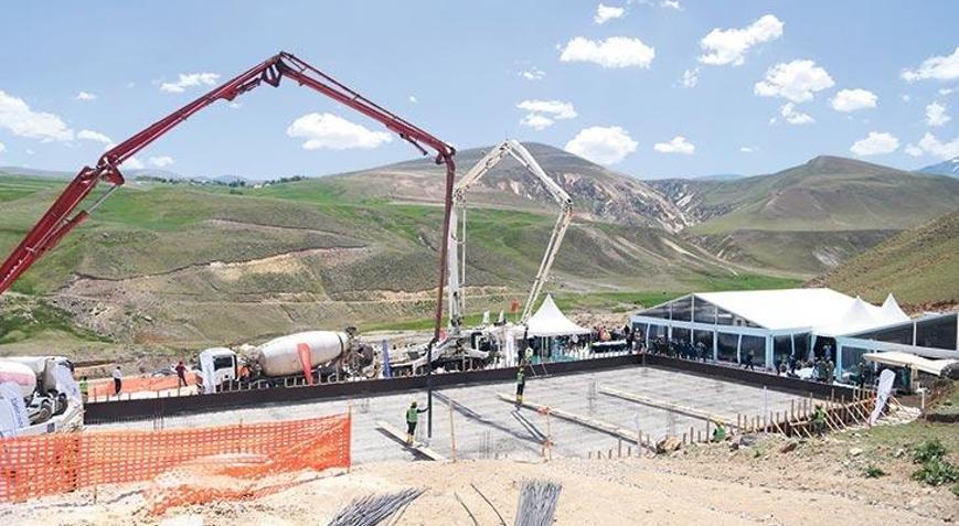 240 yeni altın madeni