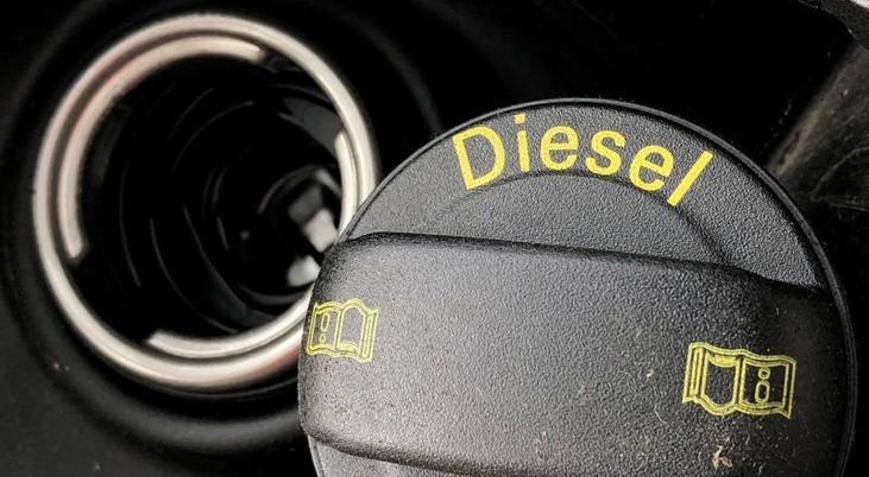 Dizel motorlu otomobil satışları tekliyor