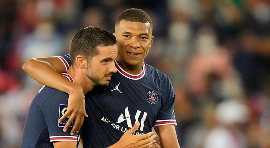 Son dakika - PSG, sahasında Strasbourgu dört golle geçti