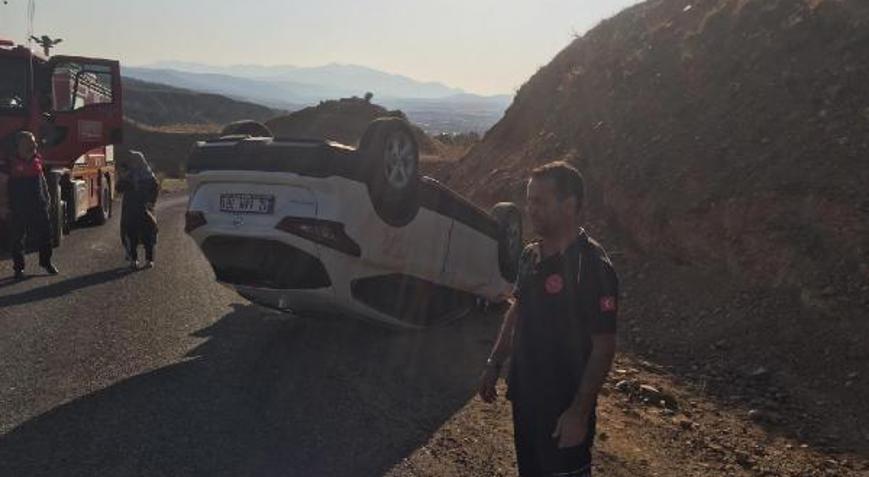 Bingölde takla atan otomobilin sürücüsü yaralandı