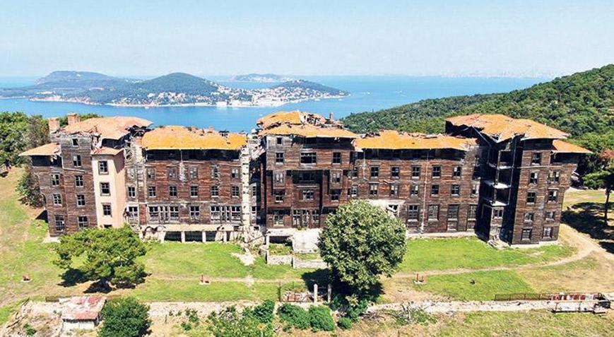 Asırlık anıt yapı ayağa kaldırılıyor