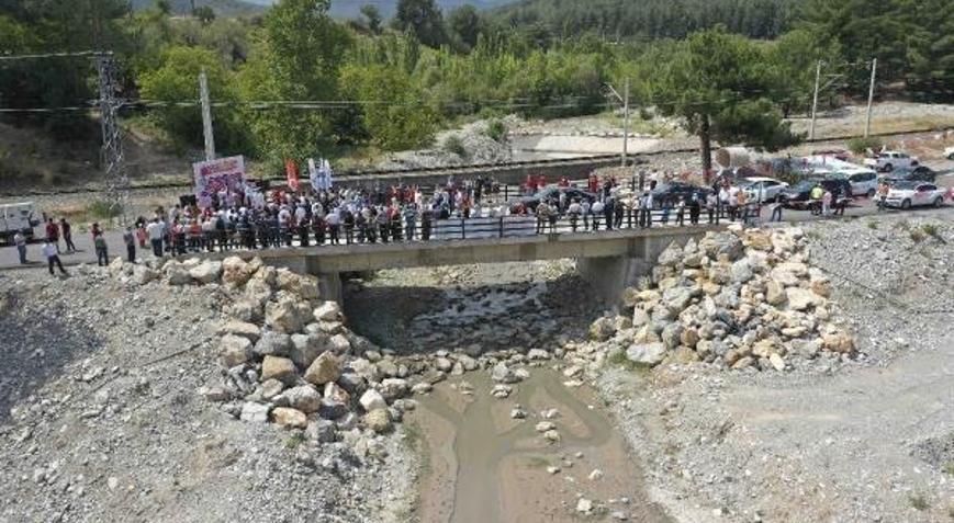 Pozantı Kent Meydanı ve Belemedik Köprüsü’nün açılışı yapıldı